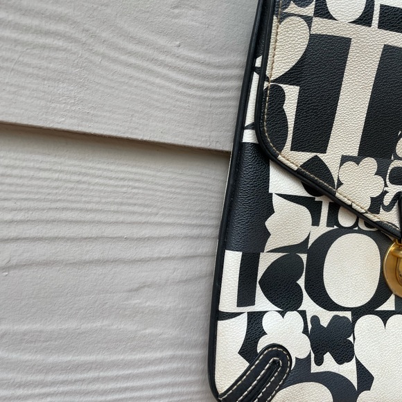 TOUS Messenger Crossbody Shoulder Handbag - Picture 5 of 14